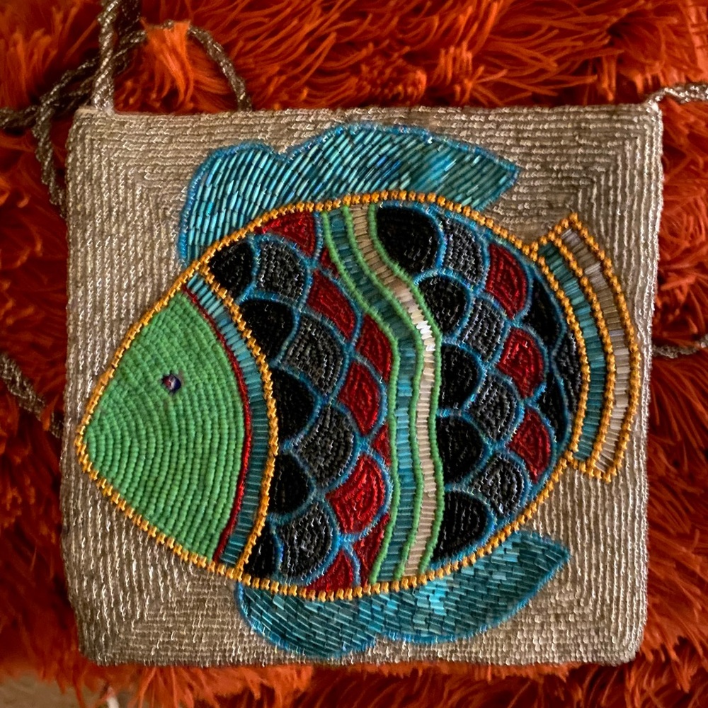 Beaded, sequin, fish embossed, crossbody bag.. - Picture 2 of 2